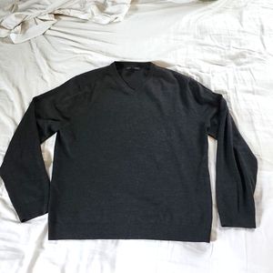 Banana Republic large v neck sweater. Charcoal gray.